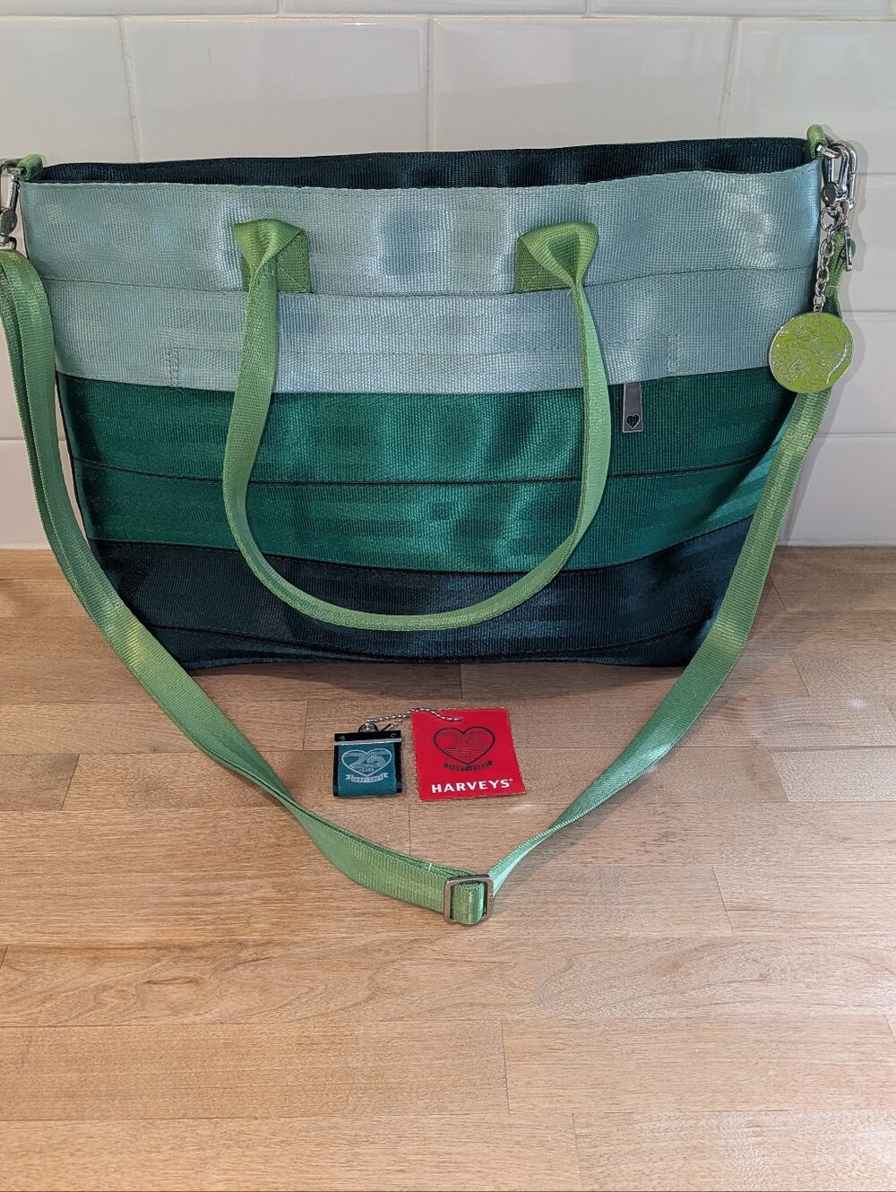 Harveys Mixed Greens Medium Streamline Tote
